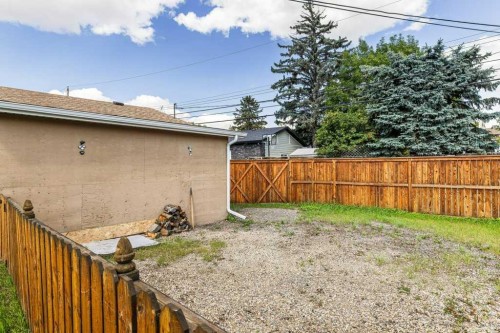 44 Lynndale Road Se, Calgary, AB 