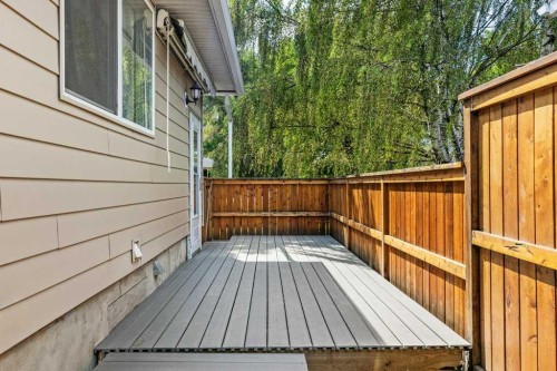 44 Lynndale Road Se, Calgary, AB 