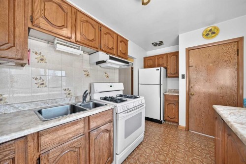 435 51 Avenue, Calgary, AB 