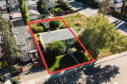 435 51 Avenue  Calgary, AB T2V 0A2