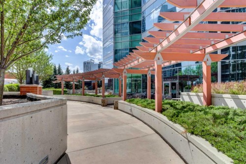 1004-220 12 Avenue Se, Calgary, AB 