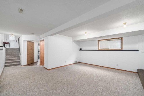 139 Country Hills Way Nw, Calgary, AB 