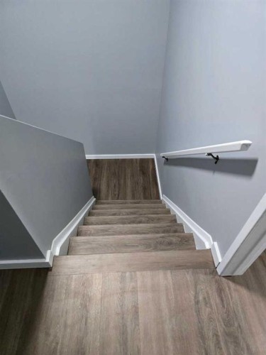 215 Pineset Place Ne, Calgary, AB 