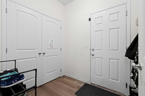 809 Seton Circle Se, Calgary, AB 