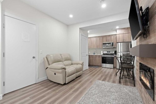 809 Seton Circle Se, Calgary, AB 