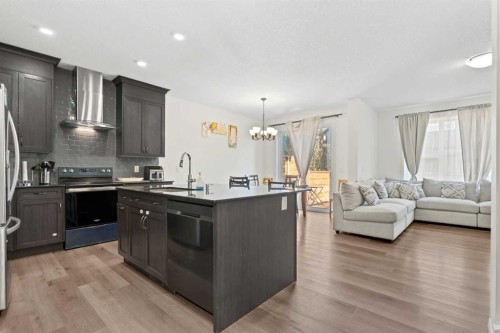 809 Seton Circle Se, Calgary, AB 