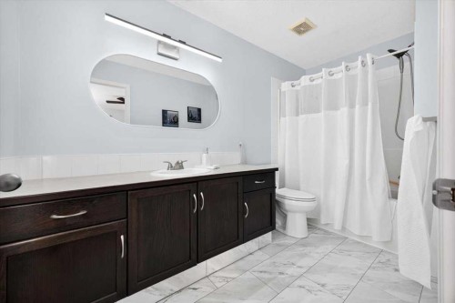 121 Everhollow Heights Sw, Calgary, AB 