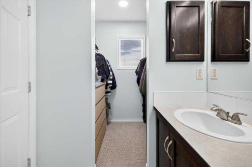 121 Everhollow Heights Sw, Calgary, AB 