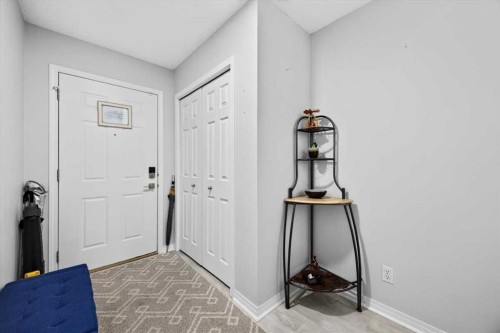 121 Everhollow Heights Sw, Calgary, AB 