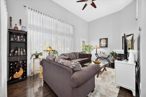 121 Everhollow Heights Sw, Calgary, AB 