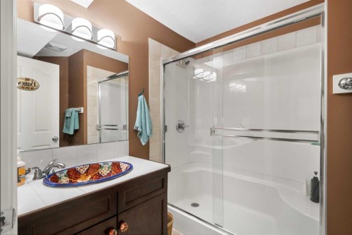 448 Riverside Green Nw, High River, AB 