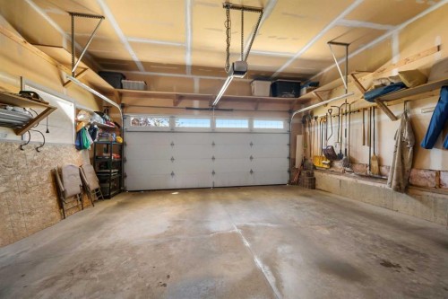 448 Riverside Green Nw, High River, AB 
