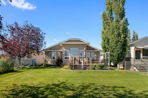 448 Riverside Green Nw, High River, AB 