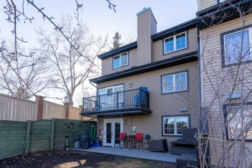 33-448 Strathcona Drive Sw, Calgary, AB 