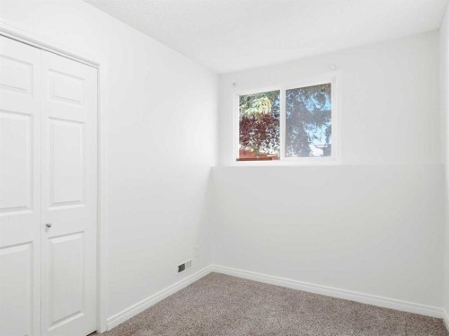 237 Sabrina Way Sw, Calgary, AB 