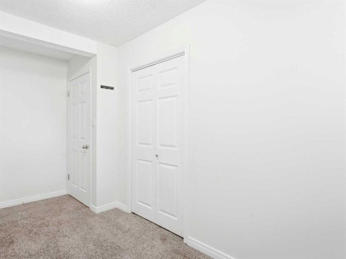 237 Sabrina Way Sw, Calgary, AB 
