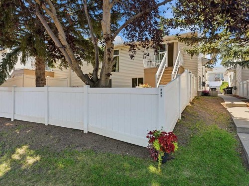 237 Sabrina Way Sw, Calgary, AB 