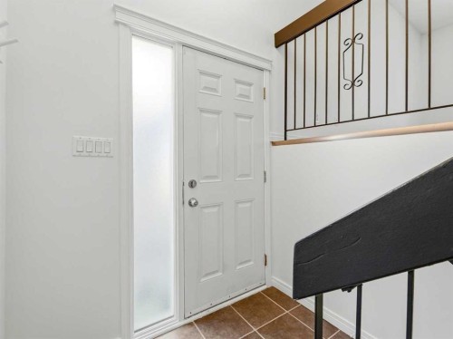 237 Sabrina Way Sw, Calgary, AB 
