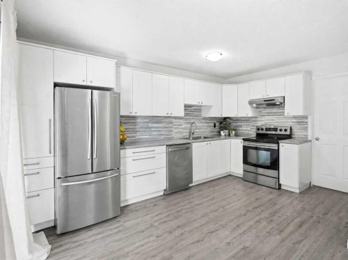 237 Sabrina Way Sw, Calgary, AB 