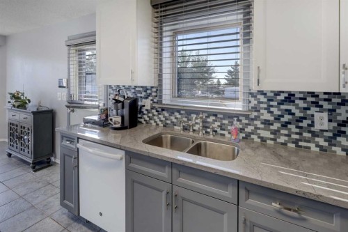 115 Aberfoyle Close Ne, Calgary, AB 