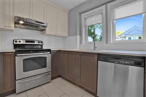 118 Candle Terrace Sw, Calgary, AB 
