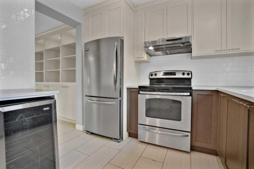 118 Candle Terrace Sw, Calgary, AB 