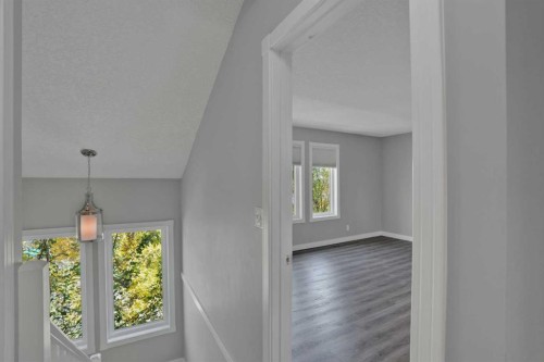118 Candle Terrace Sw, Calgary, AB 