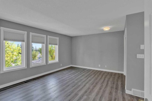 118 Candle Terrace Sw, Calgary, AB 