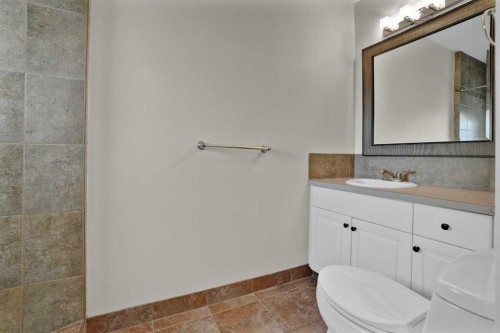 118 Candle Terrace Sw, Calgary, AB 