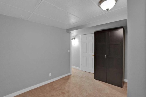 118 Candle Terrace Sw, Calgary, AB 