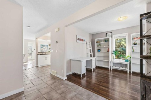 247 Cranberry Place Se, Calgary, AB 