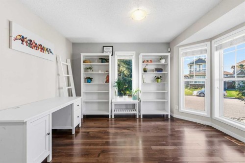 247 Cranberry Place Se, Calgary, AB 