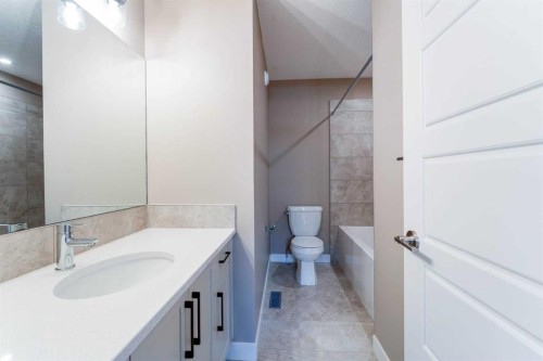 385 Waterford Boulevard, Chestermere, AB 