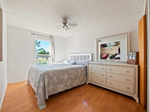36 Castlebrook Rise Ne, Calgary, AB 