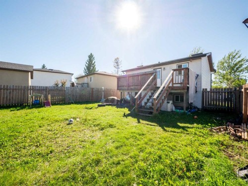 36 Castlebrook Rise Ne, Calgary, AB 