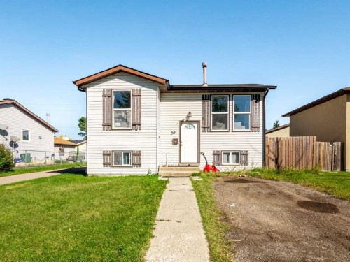 36 Castlebrook Rise Ne, Calgary, AB 