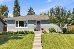 77 Westwood Drive SW Calgary, AB T3C 2V8