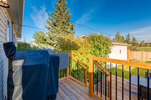 12164 Lake Michigan Road Se, Calgary, AB 