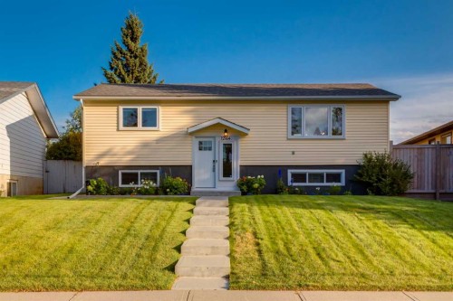 12164 Lake Michigan Road Se, Calgary, AB 