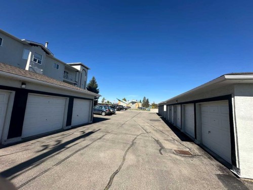 303-1902 23 Street, Didsbury, AB 