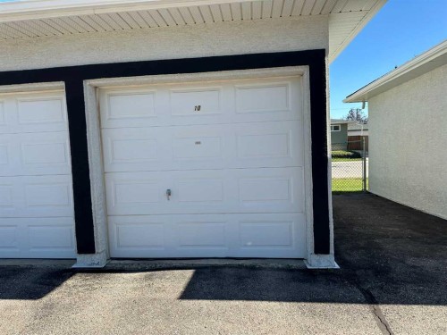303-1902 23 Street, Didsbury, AB 