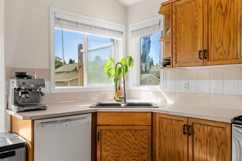 9878 Hidden Valley Drive Nw, Calgary, AB 