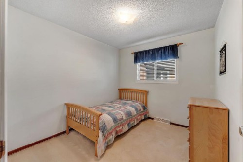 9524 3 Street Se, Calgary, AB 
