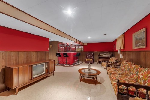 9524 3 Street Se, Calgary, AB 