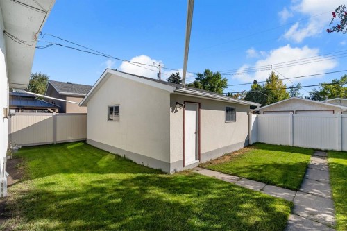 9524 3 Street Se, Calgary, AB 