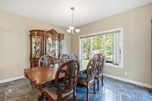 242 Tusslewood Grove Nw, Calgary, AB 