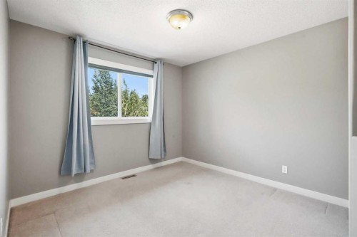 242 Tusslewood Grove Nw, Calgary, AB 