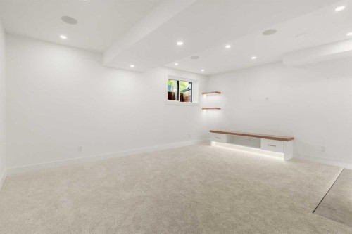 2811 35 Street Sw, Calgary, AB 