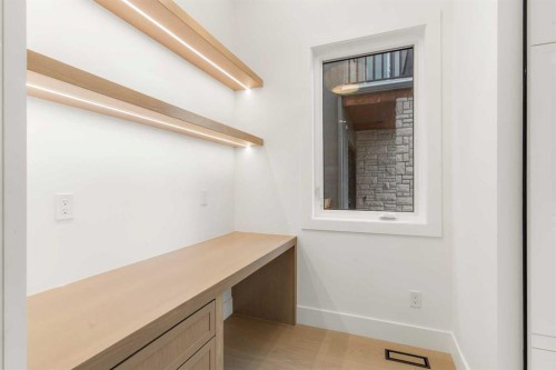 2811 35 Street Sw, Calgary, AB 