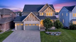 196 Stonemere Close  Chestermere, AB T1X 0C4